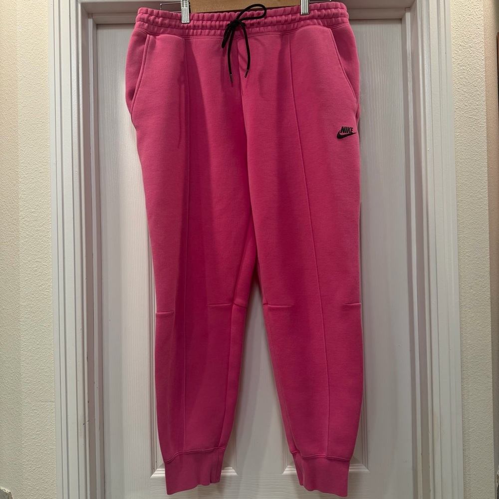 Nike Tech Fleece Men’s XL Pink Joggers Sweatpants